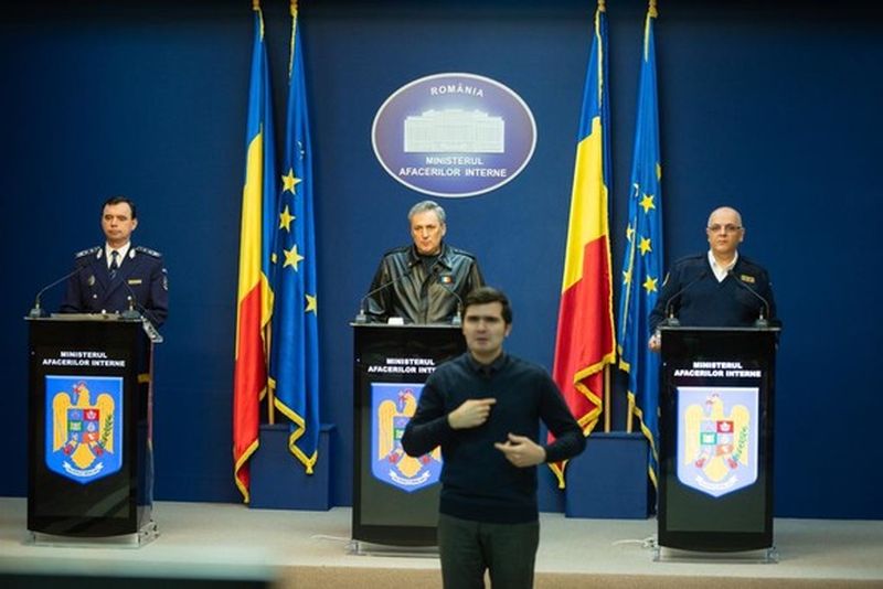 Marcel Vela in geaca de piela