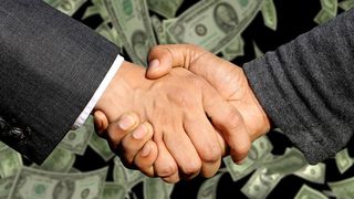 Guvernul a adoptat rectificarea bugetară - Deficitul bugetar depăşeşte 6,7%