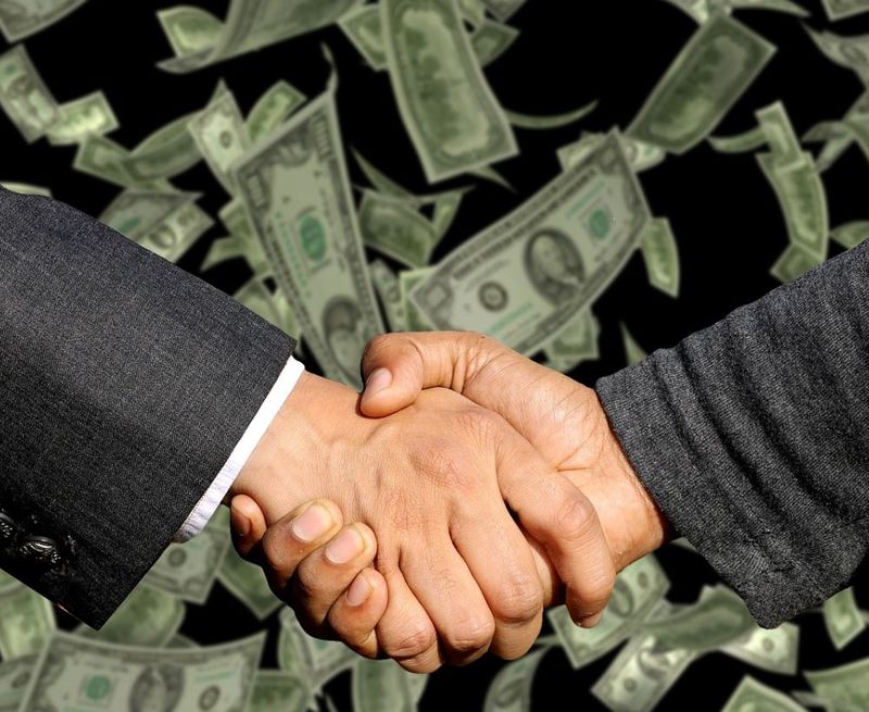 Guvernul a adoptat rectificarea bugetară - Deficitul bugetar depăşeşte 6,7%