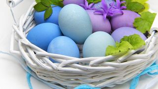 C&acirc;t se fierb ouăle