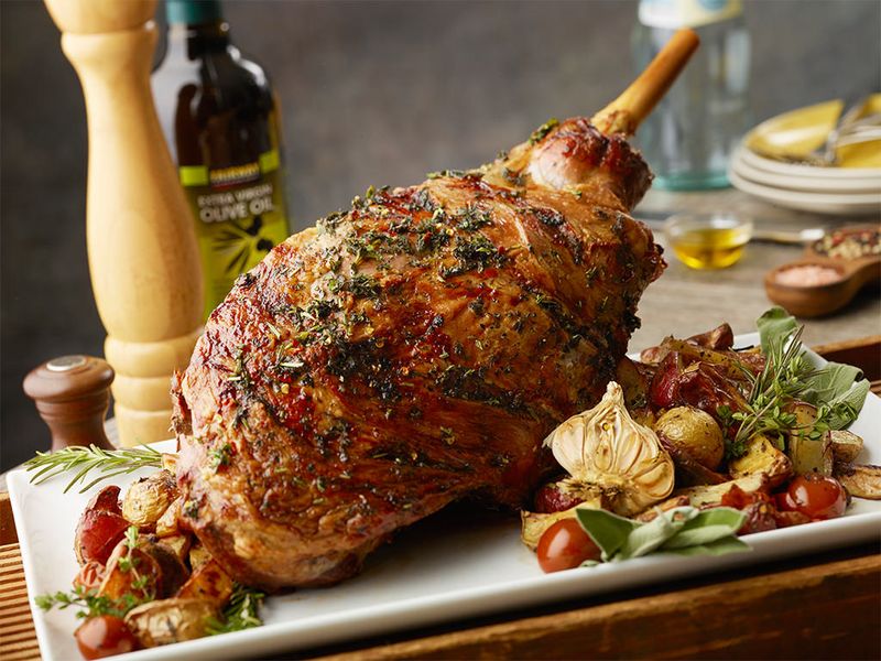 Pulpă de miel la cuptor