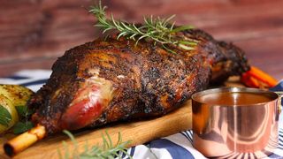 Pulpă de miel la cuptor