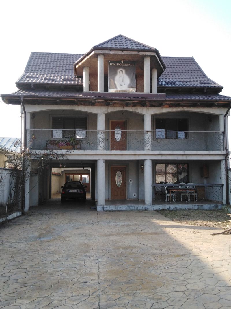 casa lui Ion Dolanescu