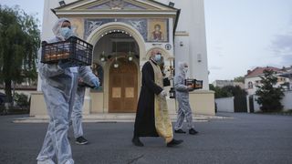Paștele, celebrat &icirc;n izolare. Imagini senzaționale