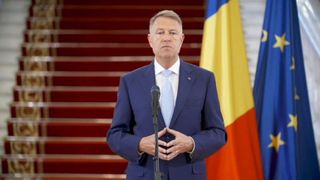 Klaus Iohannis: "Masca de protecție obligatorie după 15 mai"