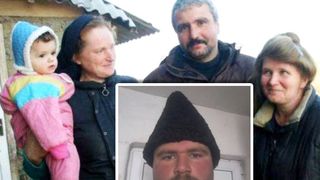 &Icirc;n plină pandemie, familia lui George Chirilă, bărbatul care are 15 copii cu două surori, s-a apucat de... meditație FOTO