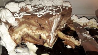 Tort de cozonac. Un desert ingenios din resturile de cozonac ce au rămas de la Paște