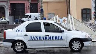 Doi tineri au jefuit o benzinărie din București - VIDEO