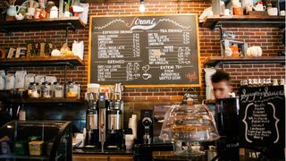 Restaurantele şi centrele comerciale vor fi redeschise &icirc;n Serbia