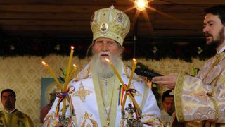 Ministrul Sănătăţii: Starea de sănătate a Arhiepiscopului Sucevei şi Rădăuţilor, IPS Pimen, este stabilă