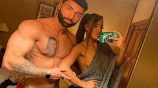 Turcu și Roxana de la „Puterea Dragostei” fără inhibiții. Au lăsat tot și s-au lăsat fotografiați