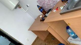 VIDEO| Un centru de carantină din Galați, distrus de cei recent întorși în țară din zonele roșii