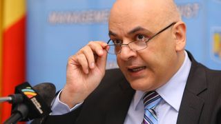 Raed Arafat a făcut anunţul: C&acirc;nd se vor deschide mall-urile?