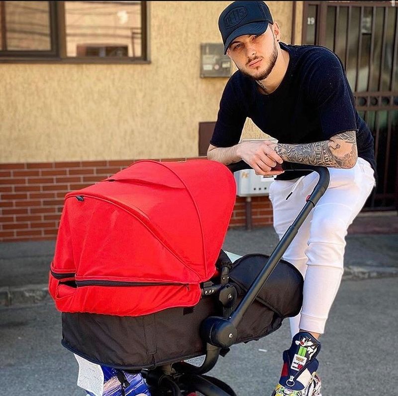 alex zănoagă și bebelușul