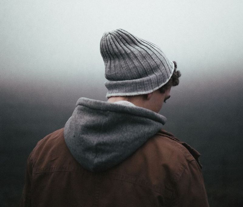 A plecat să se sinucidă cu declarația pe propria răspundere după el