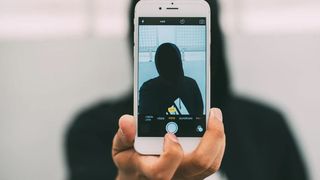 A murit în timp ce făcea un selfie după ridicarea restricțiilor din Turcia