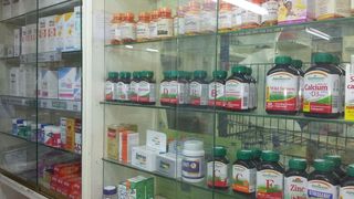 arestat preventiv după ce a furat din şapte farmacii