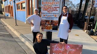 Cel mai vechi local rom&acirc;nesc din Chicago se &icirc;nchide după 50 de ani! Au fost suficiente 2 luni de pandemie să distrugă restaurantul la care americanii au gustat prima dată &rdquo;hamburgerul cu mici&rdquo;