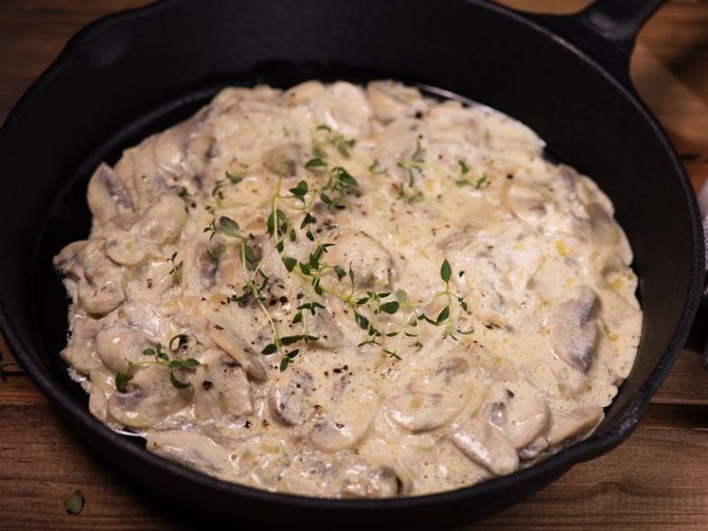 ciulama cu pui si ciuperci reteta