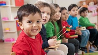 Reînscrierea copiilor la grădiniţă începe în 25 mai. Înscrierile vor avea loc între 8 iunie - 3 iulie şi 20 iulie - 10 august 