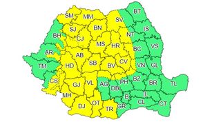 Cod galben de viscol la munte şi &icirc;n 12 judeţe, p&acirc;nă joi seară