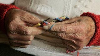 CCR a decis că legea de eliminare a pensiilor speciale este neconstituţională