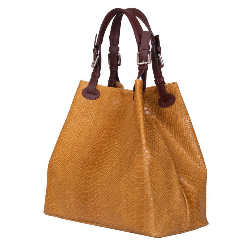 Shopping feminin. De ce să cumperi doar lucruri care îți plac