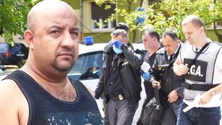 Bărbatul care a infectat un cartier din Buzău, cercetat din nou! Vecinii s-au plâns de ”Comitet”, care i-ar fi amenințat pe Facebook FOTO