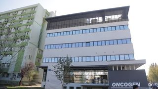 Anchetă la Spitalul Judeţean Timişoara, după ce un cercetător a anunţat că şi-a administrat un "vaccin" &icirc;mpotriva COVID-19