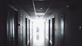 Vrancea: 25 de bătrâni de la un cămin din Odobeşti şi 16 angajaţi, confirmaţi cu coronavirus