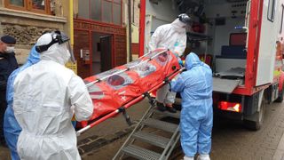 Pandemia nu a luat sfârșit. Experții, prognoză despre valul al doilea