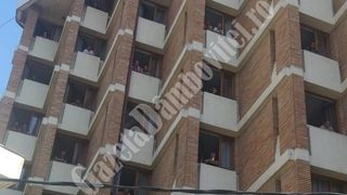 Scandal la Târgoviște, după ce un reprezentanții unui hotel țin încuiați în camere persoane venite din străinătate