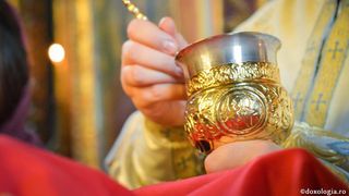 Biserica a decis: Fără împărtășanie la slujba de duminică