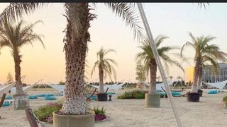 bogdan mocanu și jador cu fetele la hotel