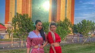 bogdan mocanu și jador cu fetele la hotel