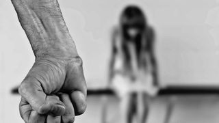 percheziții minore rom&acirc;nia