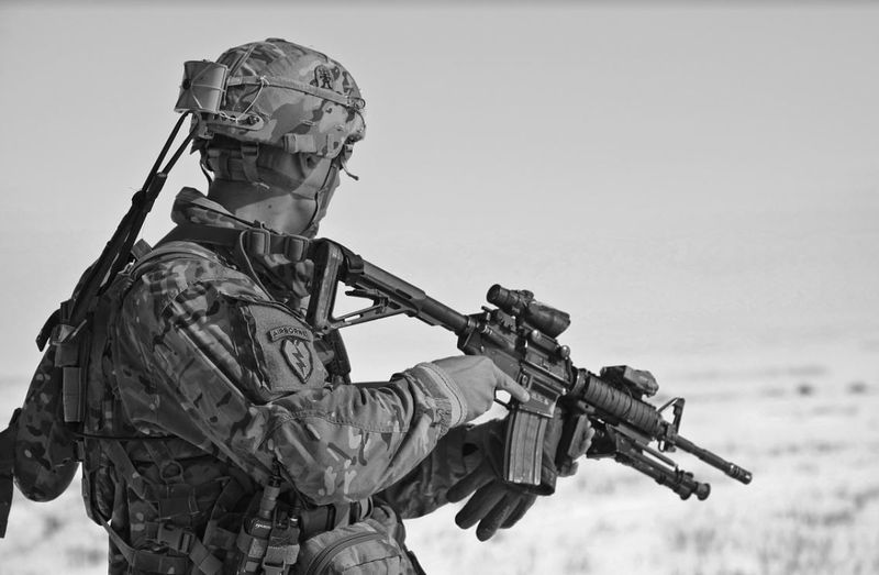 tone de materiale şi echipamente medicale armata română