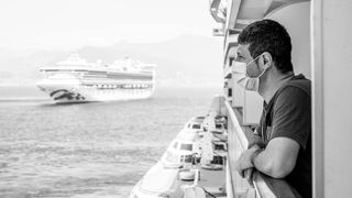 Captivi pe un vas de crozieră din cauza covid