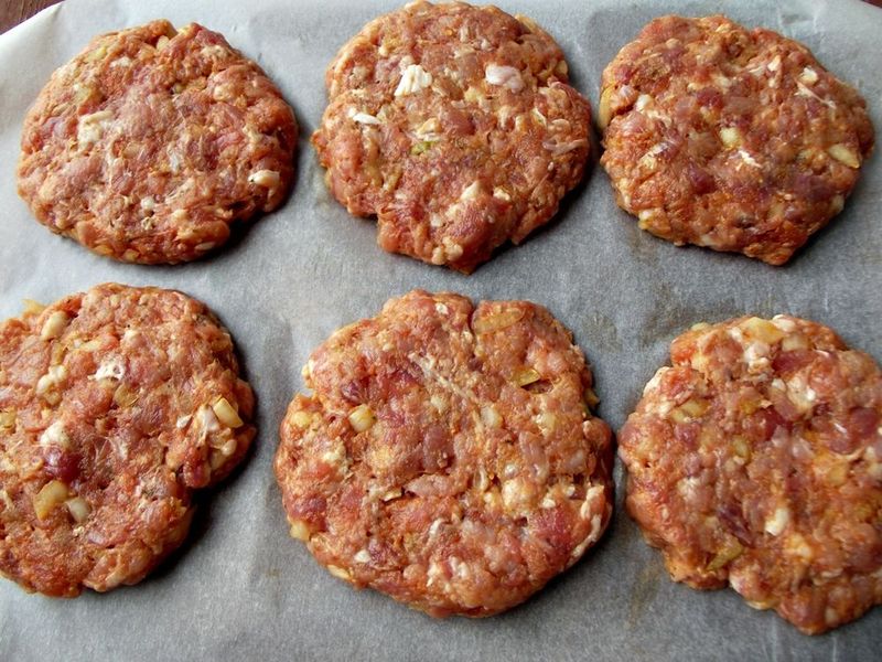 reteta plescavita sarbeasca