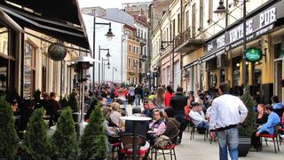 Terasele și restaurantele s-ar putea deschide de la 1 iunie. Hotelurile mai au de așteptat