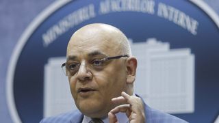 Arafat: Noi trebuie să învăţăm să convieţuim cu acest virus, nu să revenim la situaţia de dinainte