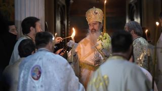 Arhiepiscopia Tomisului a decis ca, &icirc;n noaptea de 26/27 mai, să ofere credincioşilor Lumina &Icirc;nvierii ca &icirc;n noaptea de Paşti
