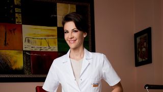 Dr. Adina Alberts: "Degeaba se ia temperatura la intrarea în magazine"