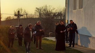 biserica rom&acirc;nă reluare slujbă de paște