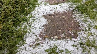 VIDEO| Vijeliile și grindina au făcut ravagii în țară. Imagini incredibile