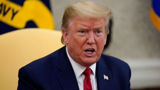 Fostul avocat al lui Trump, Michael Cohen, eliberat din închisoare din cauza covid-19