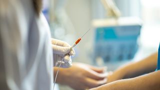 Medicii la Spitalul de Boli Infecţioase