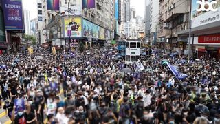 Proteste la Hong Kong din cauza legii securităţii naţionale. Poliţia a intervenit cu gaze lacrimogene