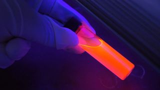 Folosirea hidroxiclorochinei împotriva covid-19, oprită în Franţa