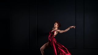 Cum să asortezi rochia roșie - tips & tricks&nbsp;